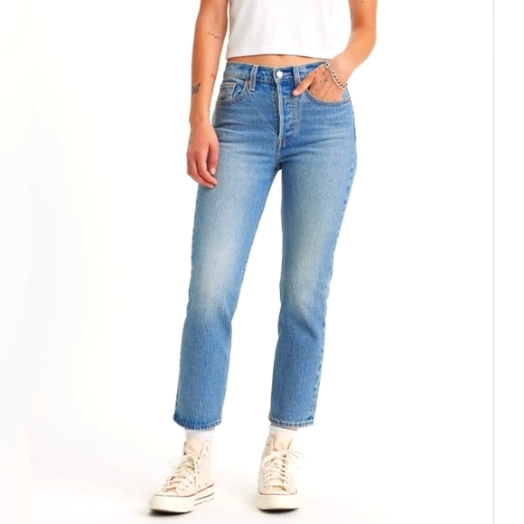 Levi's Wedgie Straight Jeans - Picture 1 of 5